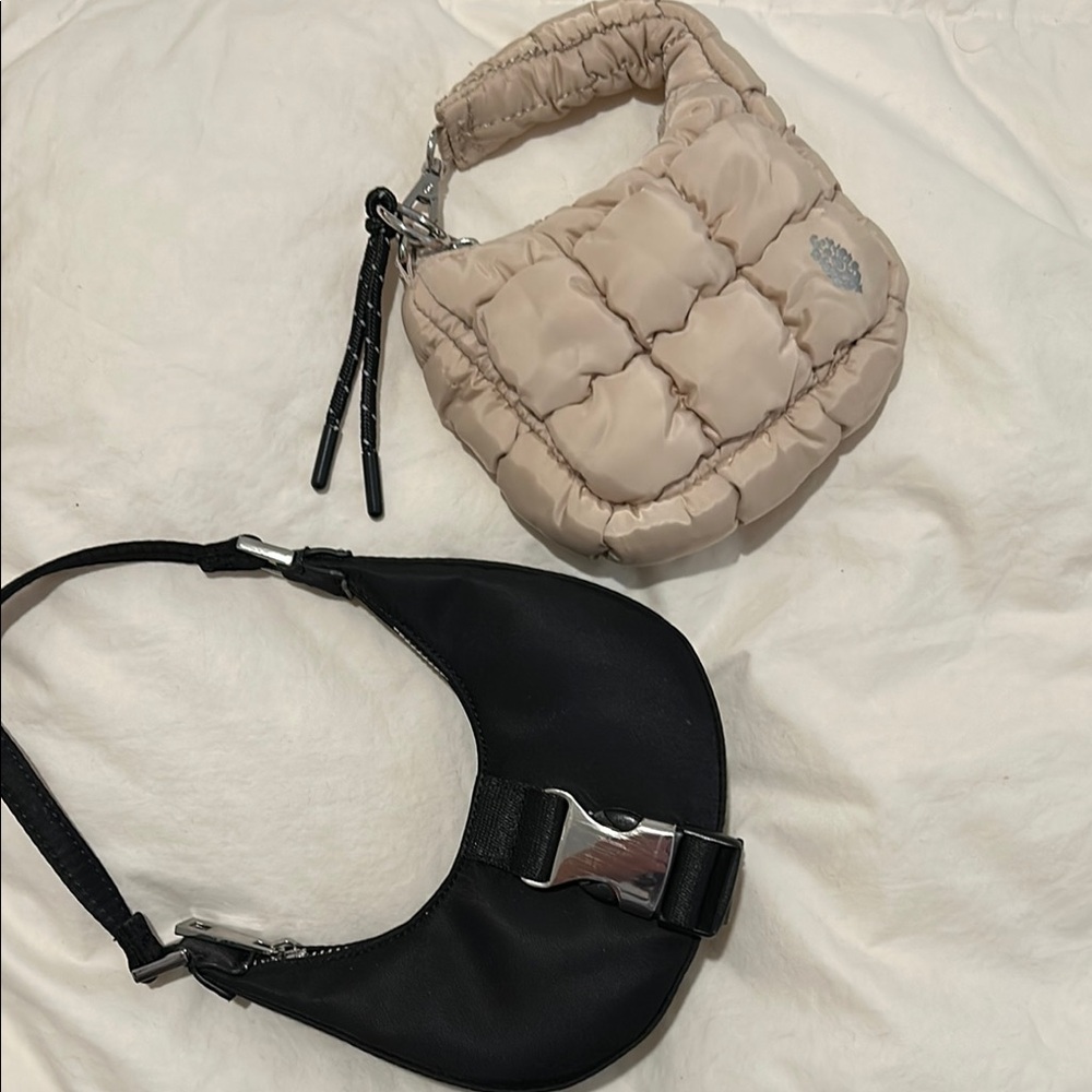 2 BAGS FOR THE PRICE OF ONE !